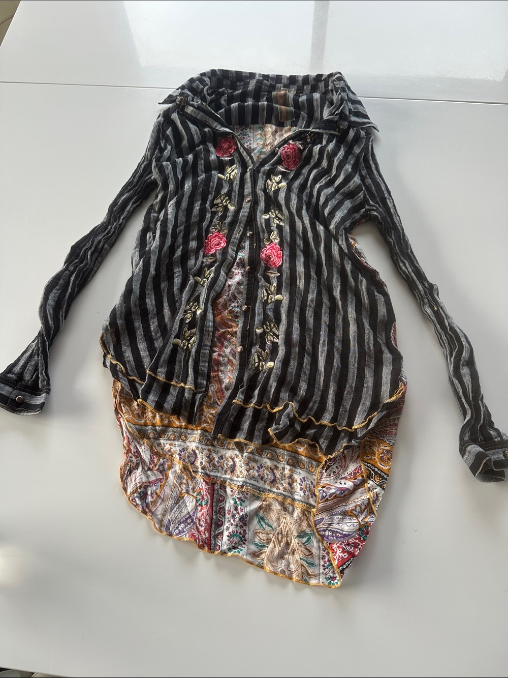 Striped Embroidered Button-Down Tunic Top in Black and Gray